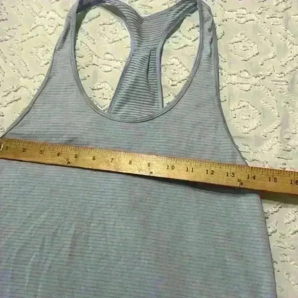 Lululemon Singlet Striped Racerback Lavendar Tank Women's Size 2 - Picture 3 of 7